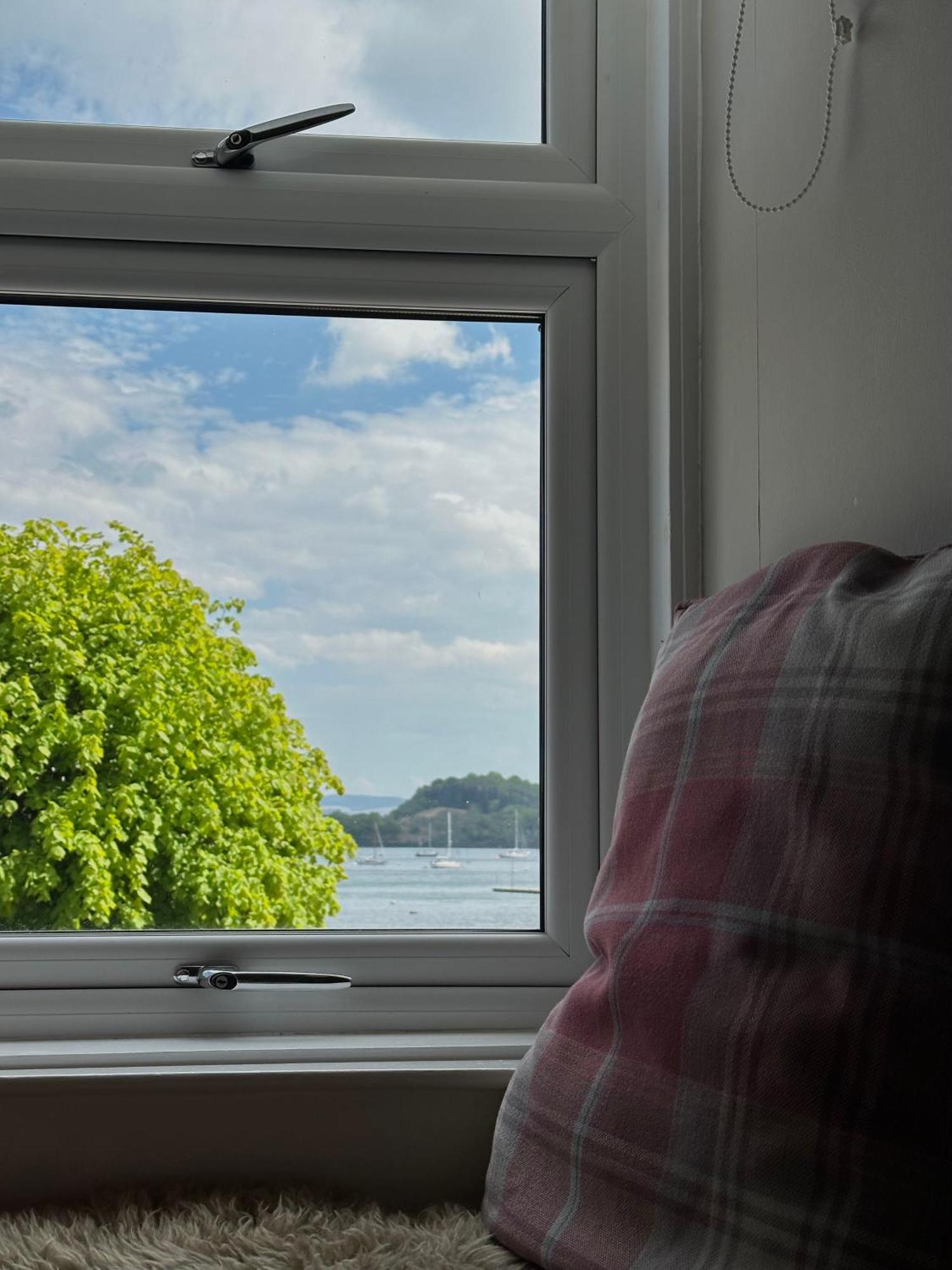 The Tobermory Hotel Bagian luar foto